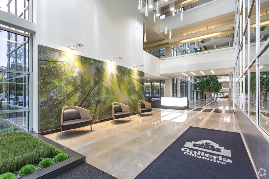 More Photos Of 200 Galleria Officentre, Southfield Office For Lease