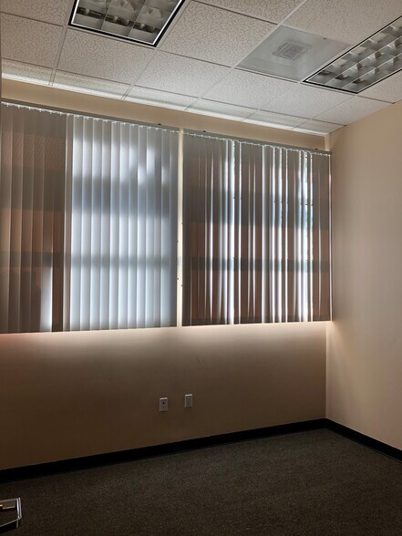 More Photos Of 14798 Pipeline Ave, Chino Hills Medical For Lease