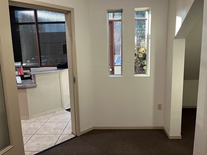 More Photos Of 4850 E Baseline Rd, Mesa Coworking Space