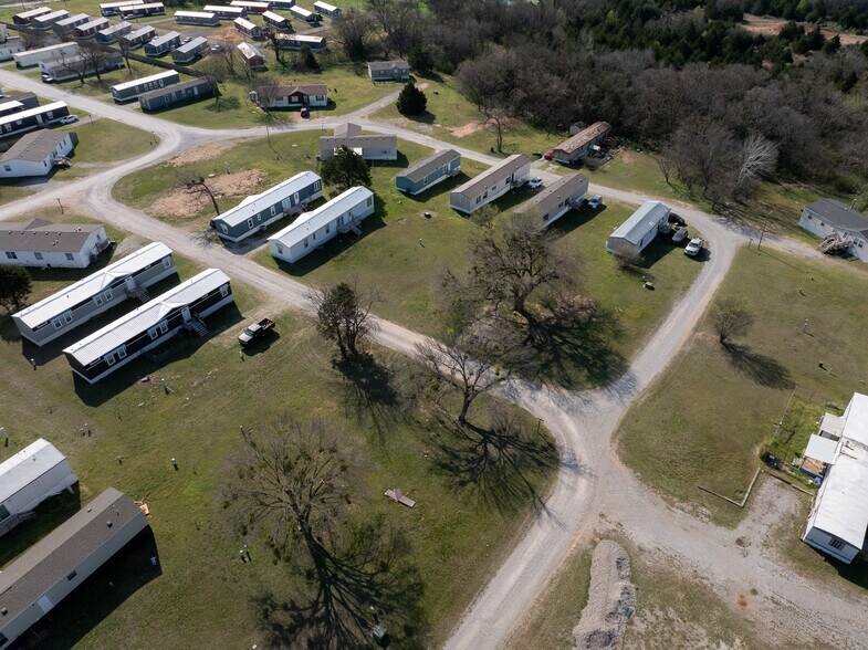 More Photos Of 18100 Coker Rd, Shawnee Manufactured Housing Mobile Home Park For Sale