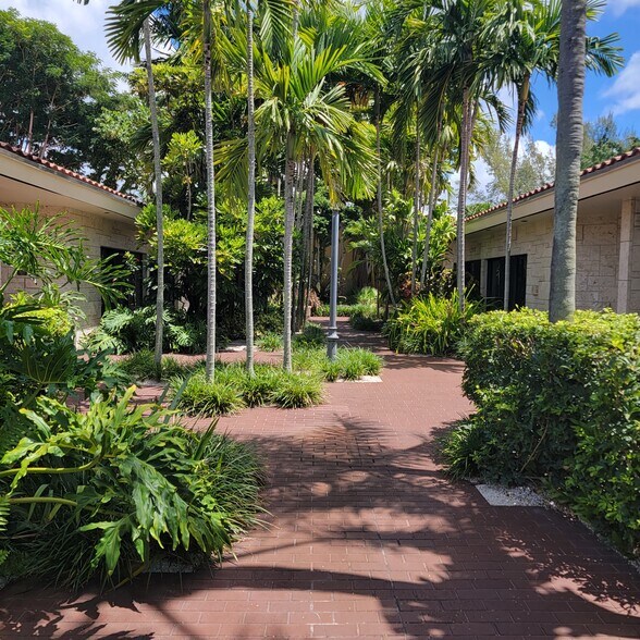 More Photos Of 7245 SW 87th Ave, Miami Office For Lease