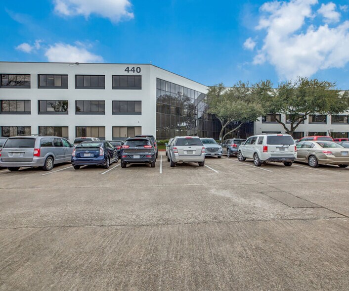 More Photos Of 440 Benmar Dr, Houston Office For Lease