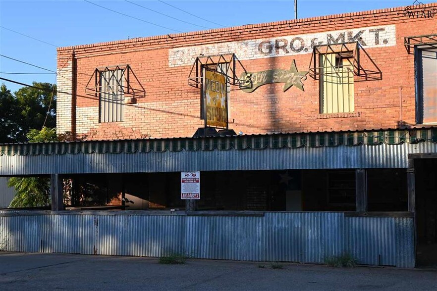 Primary Photo Of 200 N Burnett St, Wichita Falls Freestanding For Sale