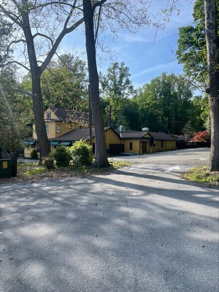 More Photos Of 2619 Hill Rd, Reading Restaurant For Sale