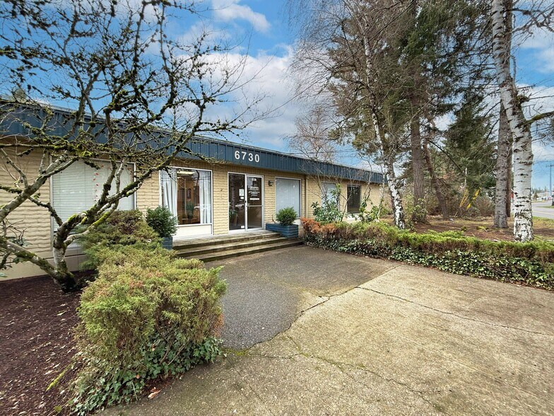 Primary Photo Of 6730 McEwan Rd, Lake Oswego Manufacturing For Lease