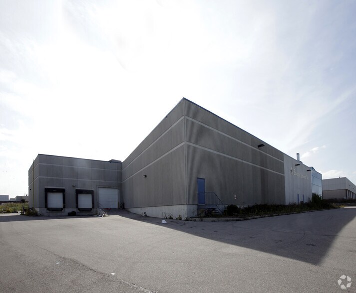 More Photos Of 81 Todd Rd, Halton Hills Warehouse For Sale