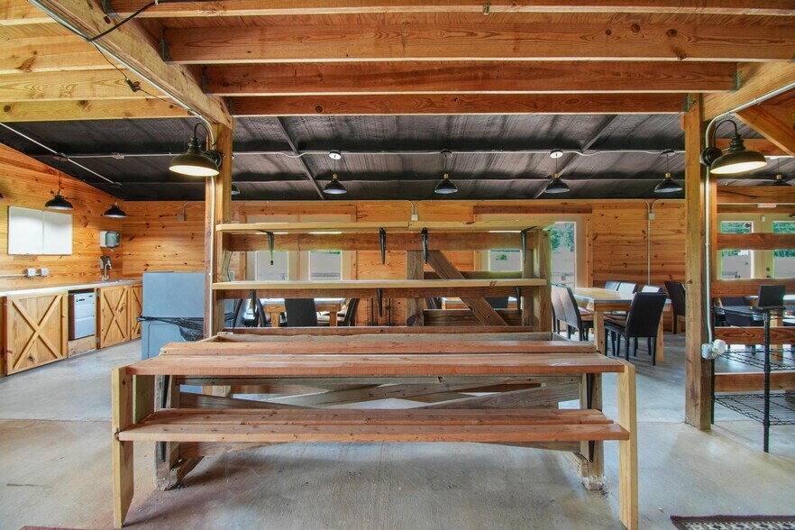 More Photos Of 11074 State Highway 64 W, Overton Freestanding For Sale