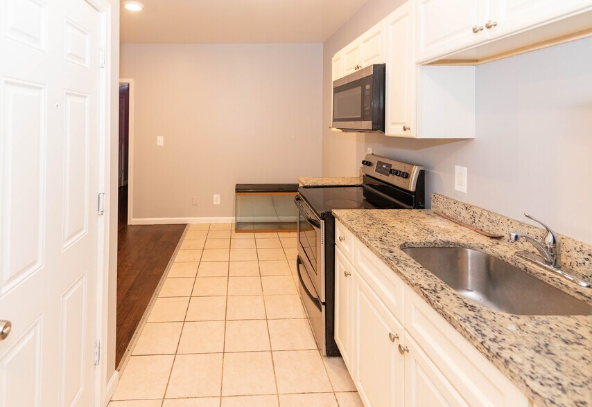 More Photos Of 2432 N Calvert St, Baltimore Apartments For Sale