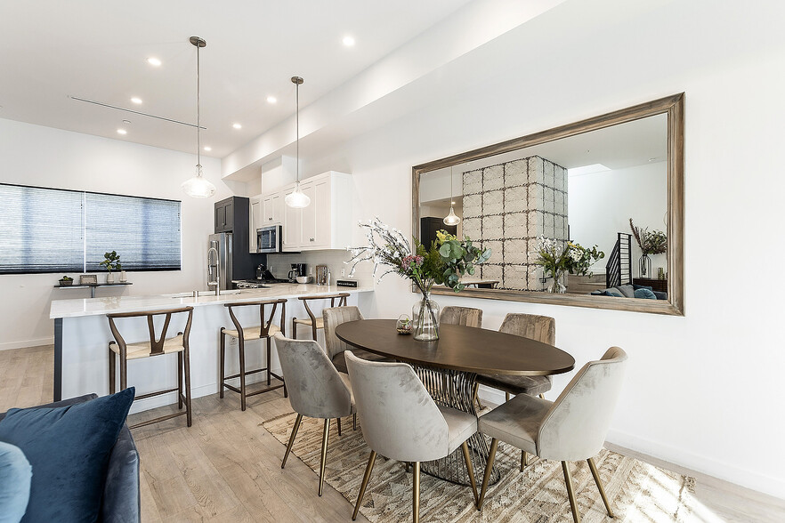 More Photos Of 1002 N Hudson Ave, Los Angeles Apartments For Sale