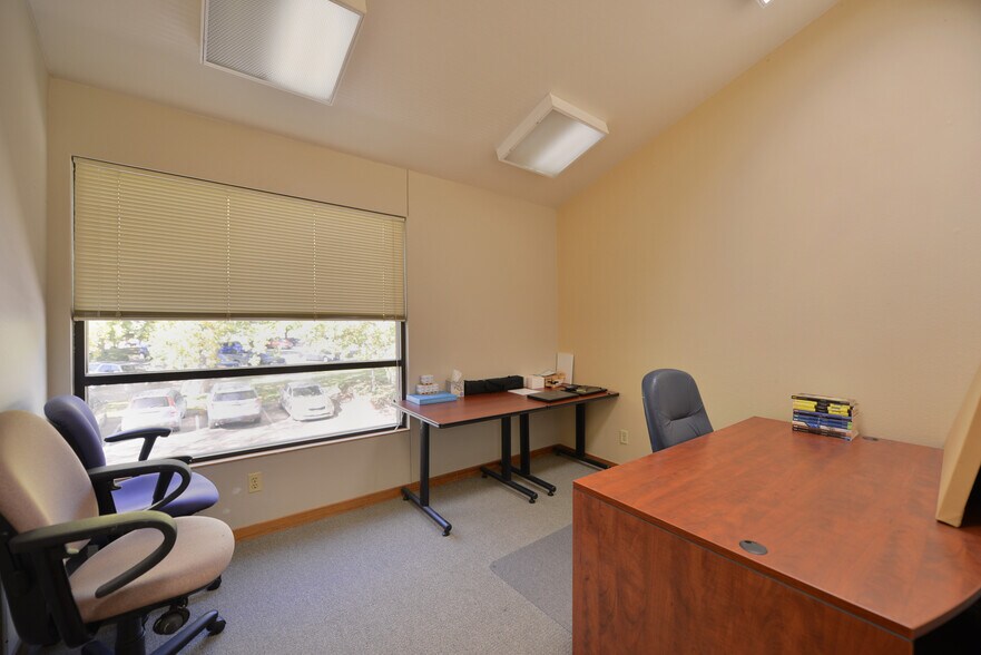 More Photos Of 724 Whalers Way, Fort Collins Office For Sale