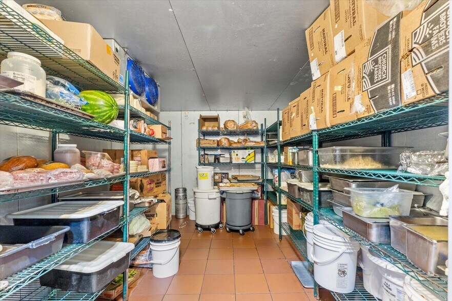 More Photos Of 232 W Moorestown Rd, Wind Gap Restaurant For Sale