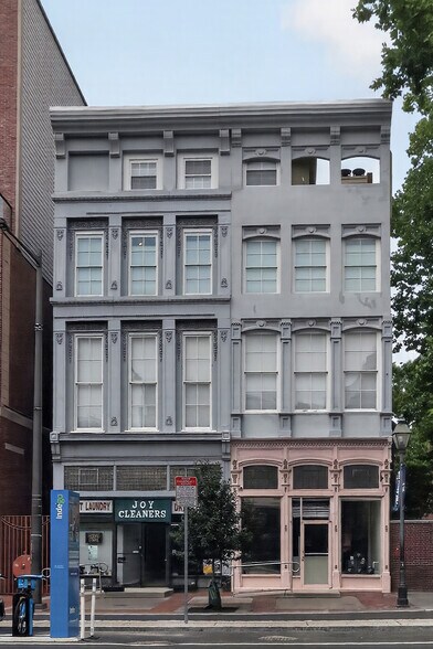 More Photos Of 219-221 Market St, Philadelphia Storefront Retail Residential For Sale