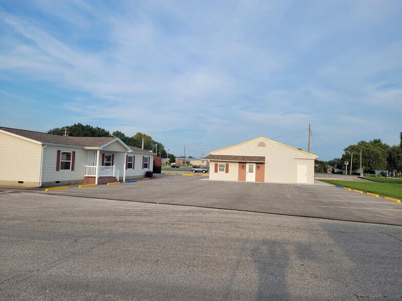 Primary Photo Of 2013 State St, Washington Flex For Lease