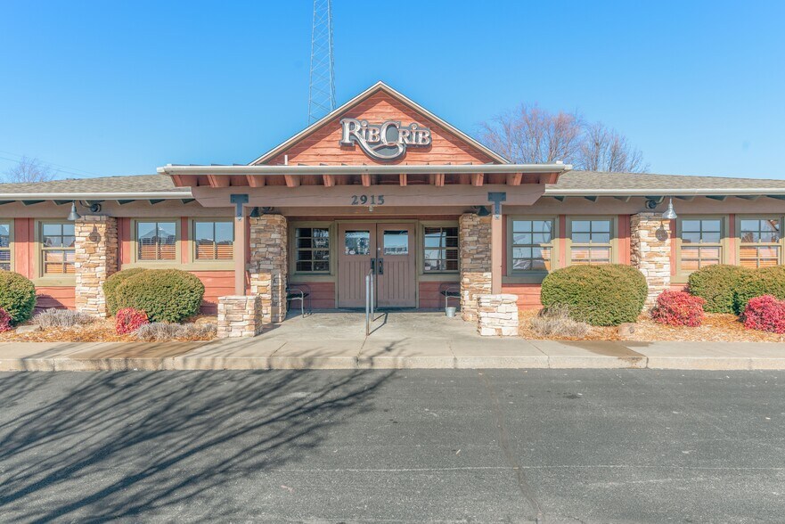 More Photos Of 2915 E 24th St, Joplin Restaurant For Sale