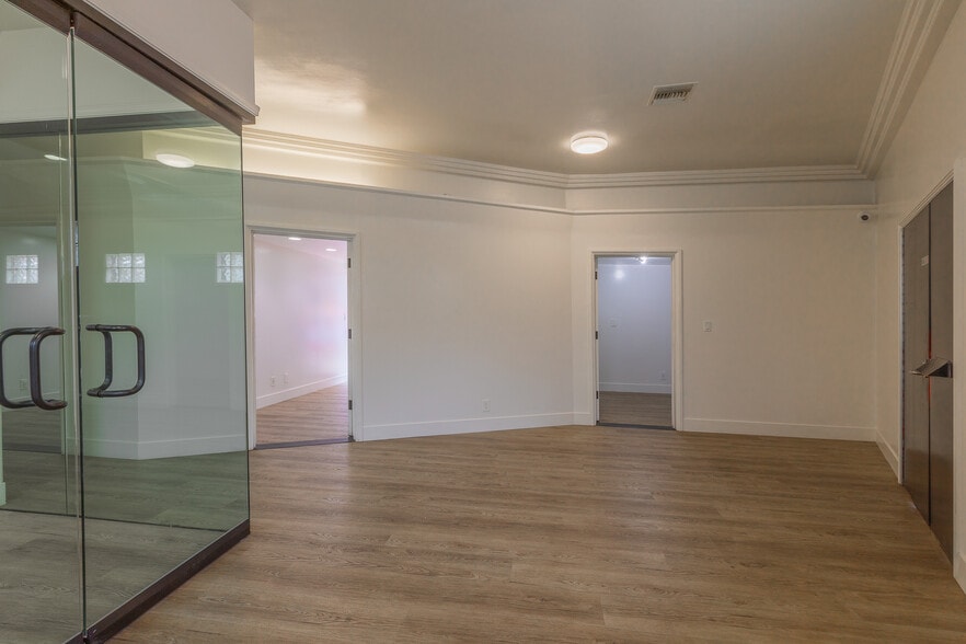 More Photos Of 1544 Anaheim St, Harbor City Storefront Retail Residential For Sale