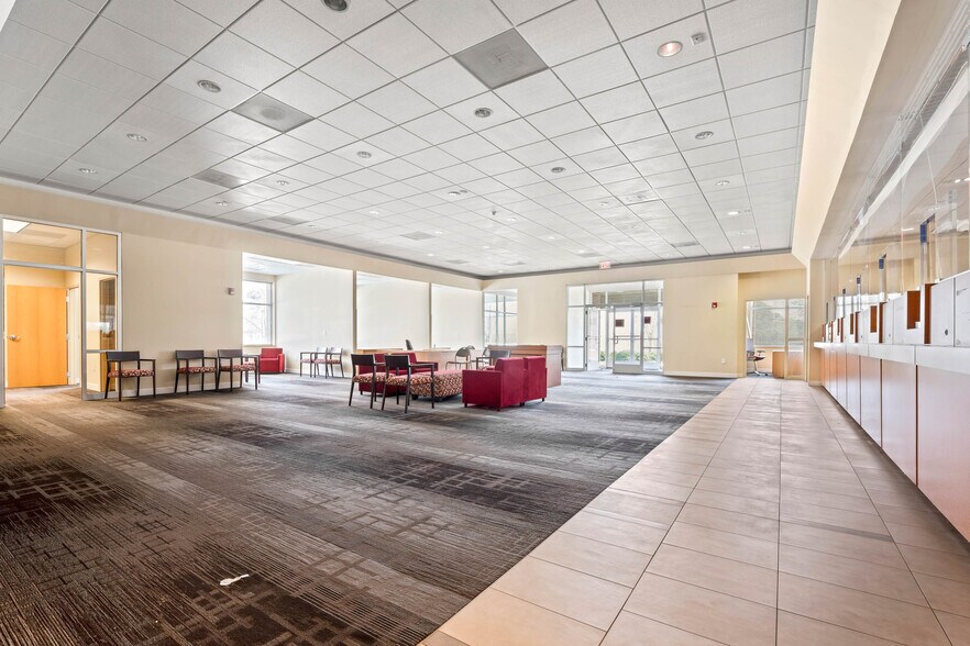 More Photos Of 326 Ga-314 Hwy, Fayetteville Bank For Sale