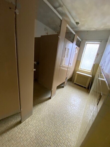 More Photos Of 101 Swinburne St, Buffalo Religious Facility For Sale