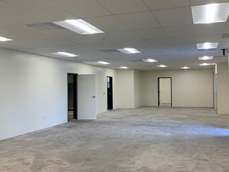 More Photos Of 7628-7630 Densmore Ave, Van Nuys Industrial For Lease