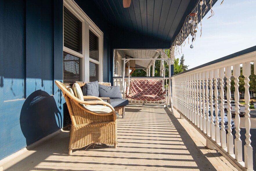 More Photos Of 18239 Main St, Jamestown Hotel For Sale