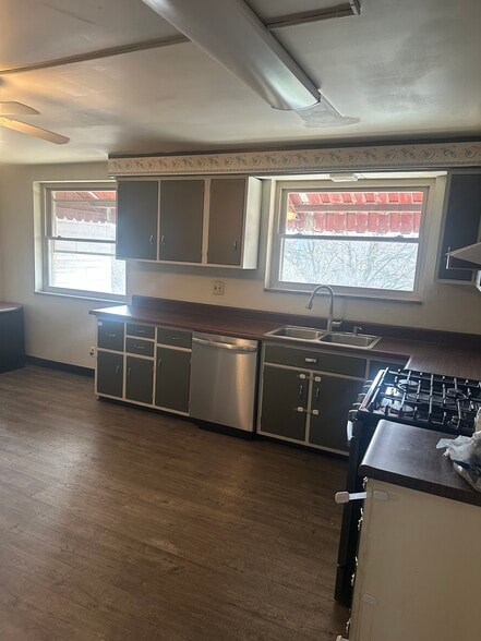 More Photos Of 2540 Woodstock Ave, Pittsburgh Religious Facility For Sale