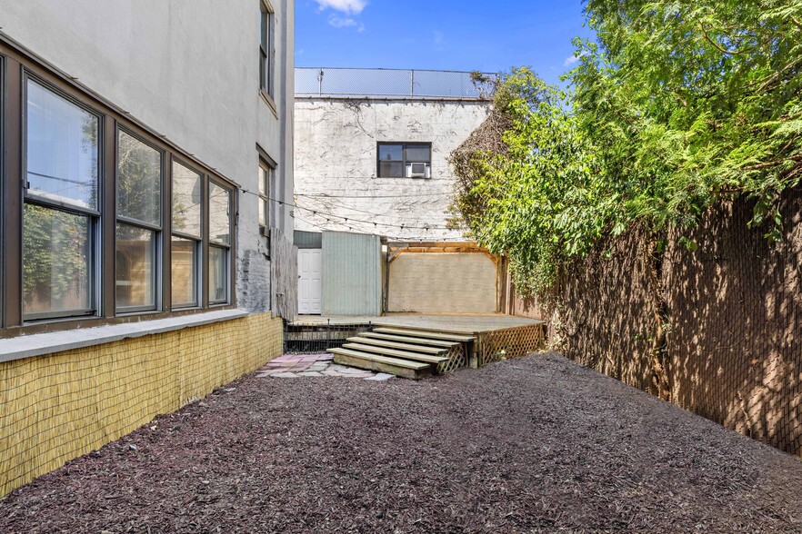 More Photos Of 129 11th St, Brooklyn Manufacturing For Sale