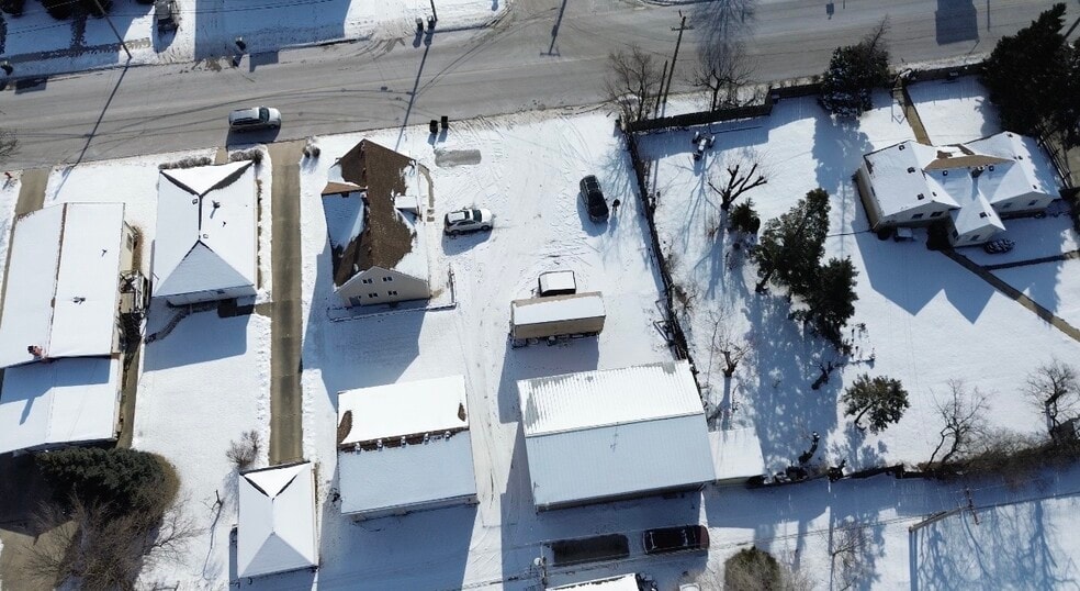 More Photos Of 1027 Moen Ave, Rockdale Warehouse For Lease