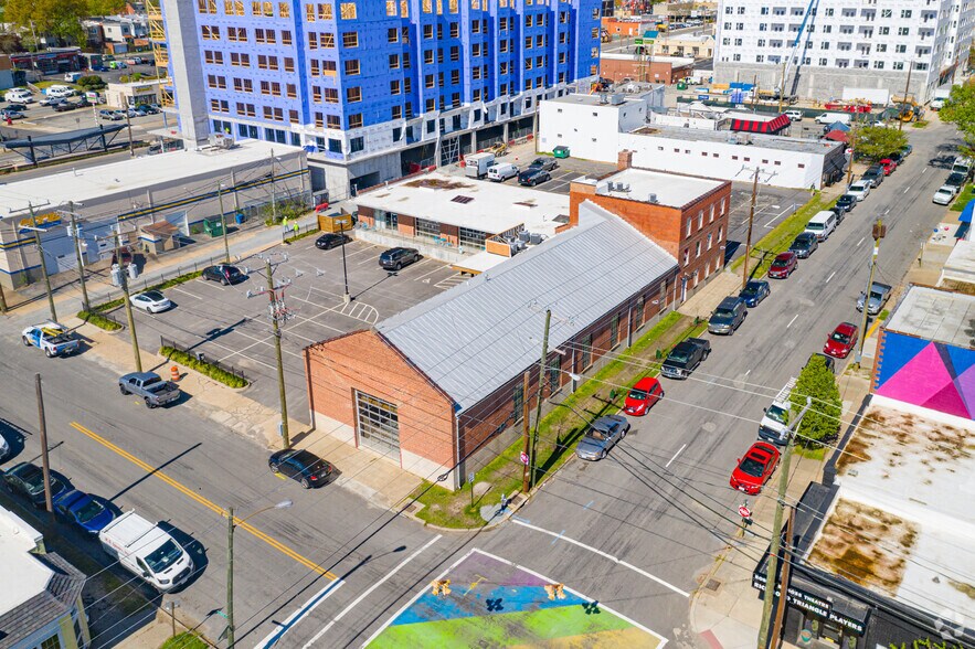 More Photos Of 3005 W Marshall St, Richmond Loft Creative Space For Lease