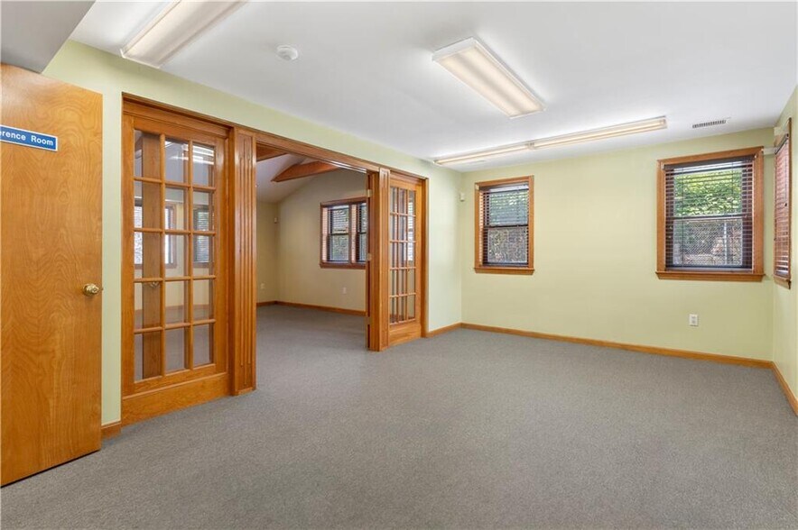 More Photos Of 63 Bleachery Ct, Warwick Distribution For Sale