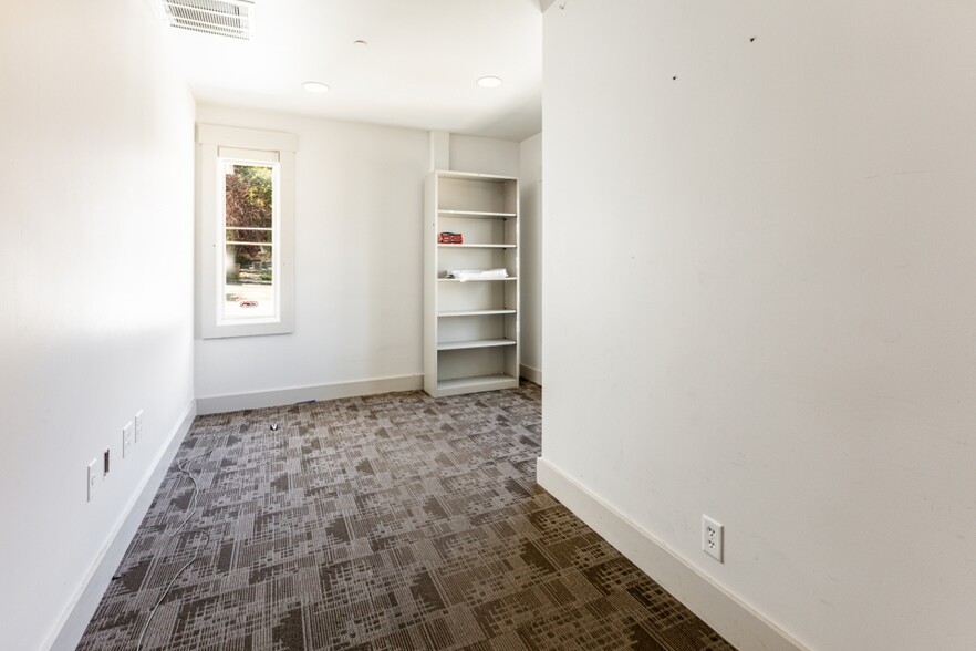 More Photos Of 537 Main St, Park City Storefront Retail Office For Lease