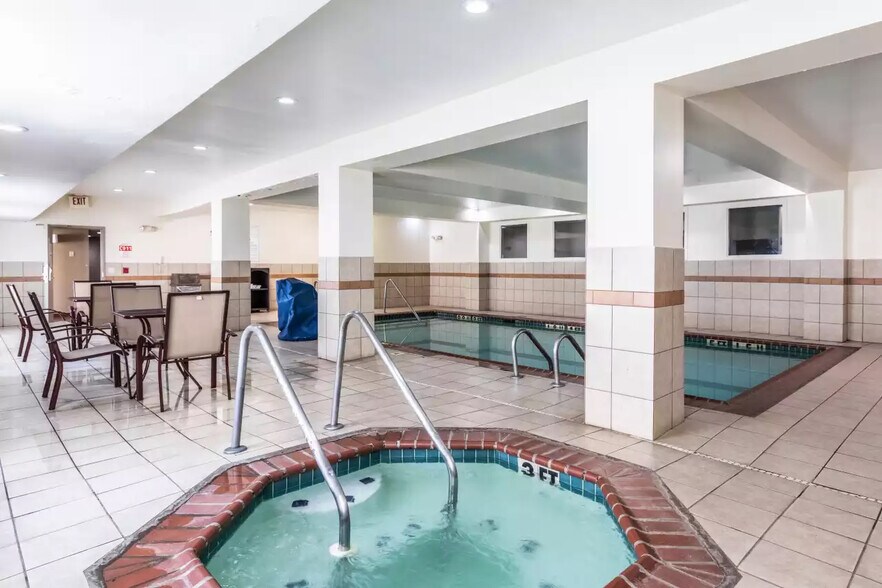 More Photos Of 2855 Old Austin Peay Hwy, Memphis Hotel For Sale