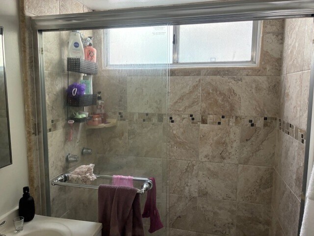 More Photos Of 1475 Venice Blvd, Los Angeles Apartments For Sale