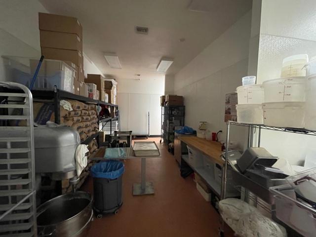 More Photos Of 832 Gemstone Ave, Bullhead City Restaurant For Sale