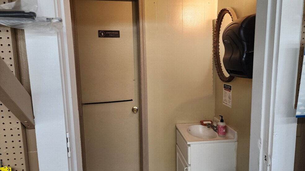 More Photos Of 7538 Old Nichols Hwy, Mullins General Retail For Sale