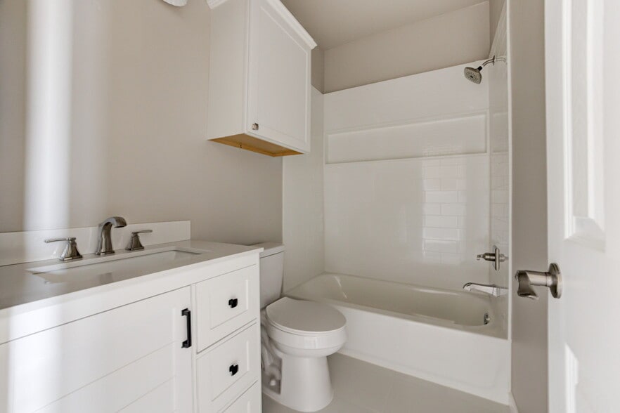 More Photos Of 12001 Rivers Trl, Oklahoma City Specialty For Sale