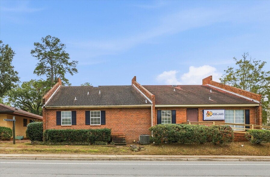 More Photos Of 235-237 John Knox Rd, Tallahassee Medical For Sale
