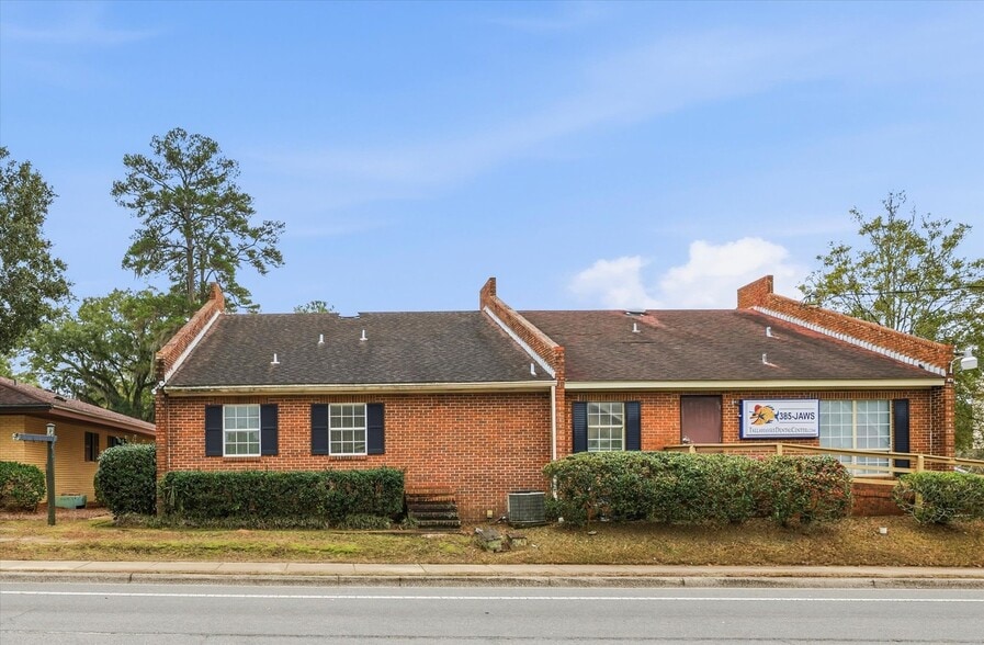 More Photos Of 235-237 John Knox Rd, Tallahassee Medical For Sale