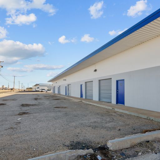 More Photos Of 2703 W Industrial Ave, Midland Warehouse For Lease