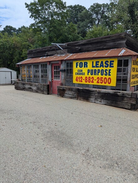 More Photos Of 4849 Clairton Blvd, Pittsburgh Freestanding For Lease