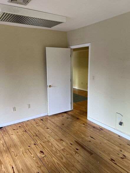 More Photos Of 1180-1236 Main St, Branford Unknown For Lease