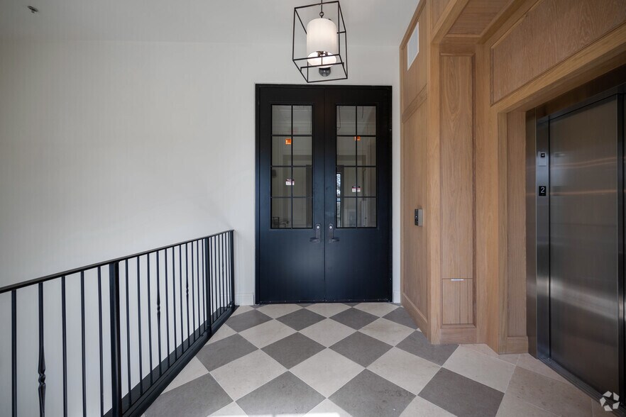 More Photos Of 6420 FM 2244 Rd, Austin Medical For Lease