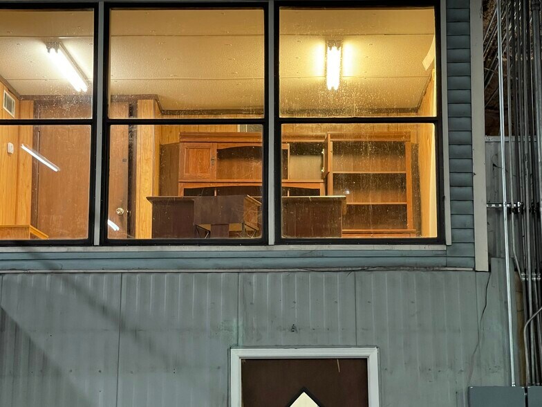 More Photos Of 55 Lamb Loop, Tifton Warehouse For Lease