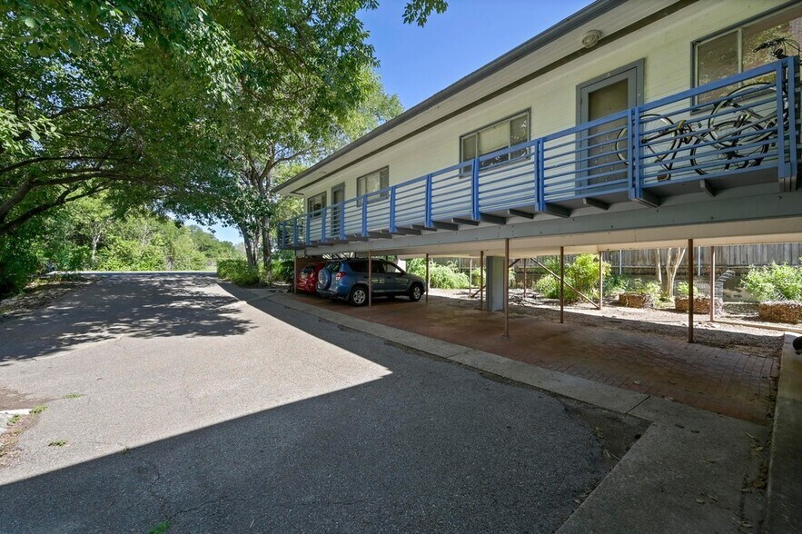 More Photos Of 1302 Norwalk Ln, Austin Apartments For Sale