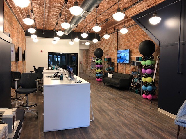 More Photos Of 124 E Washington St, Iowa City Restaurant For Lease