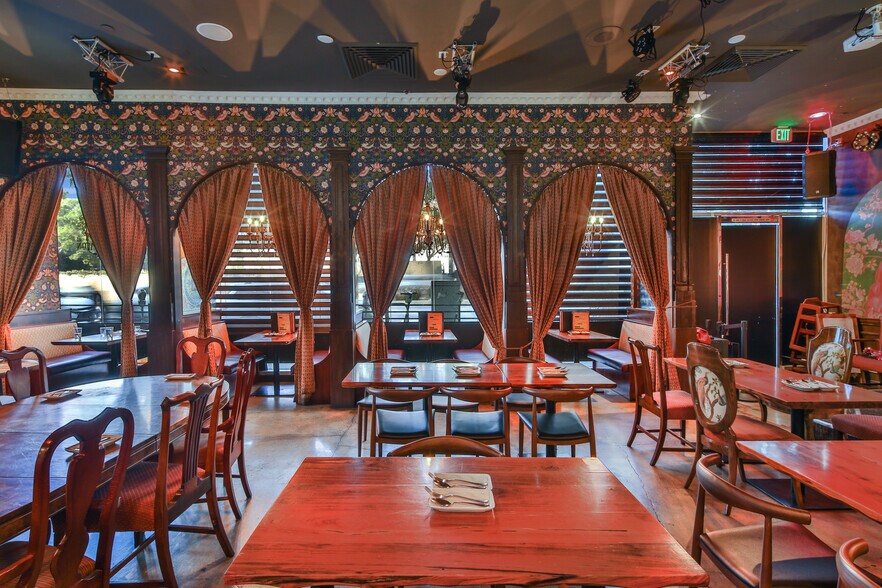 More Photos Of 3600 Wilshire Blvd, Los Angeles Office For Lease