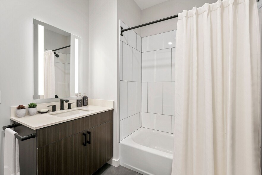 More Photos Of 22 Washington St, Weymouth Apartments For Lease