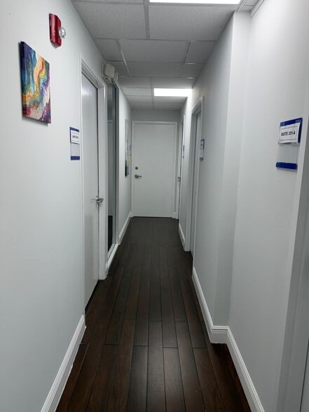 More Photos Of 351 S Cypress Rd, Pompano Beach Office For Sale