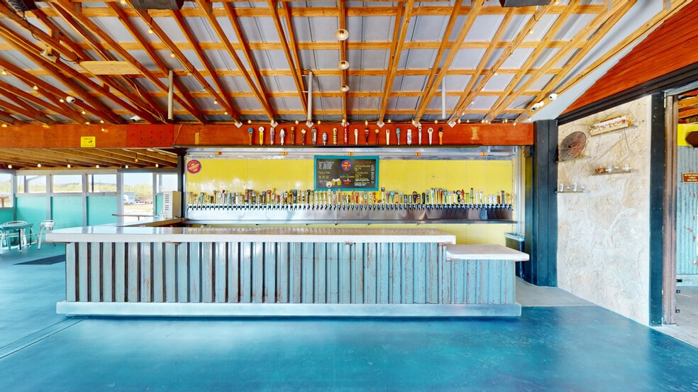 More Photos Of 11 Upper Cibolo Creek Rd, Boerne Restaurant For Sale