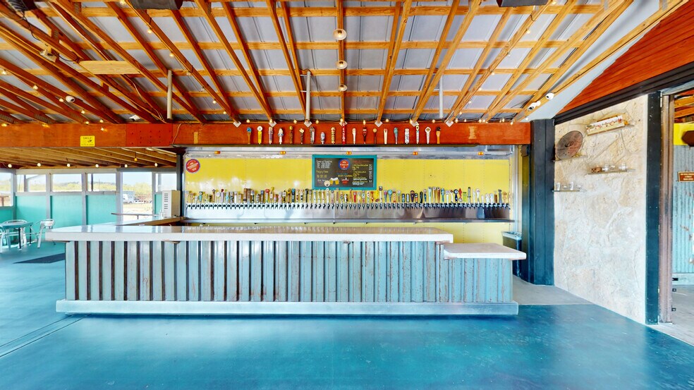 More Photos Of 11 Upper Cibolo Creek Rd, Boerne Restaurant For Sale