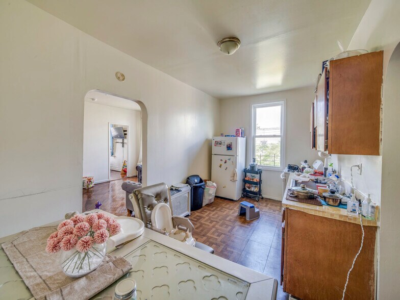 More Photos Of 9530 Avenue L, Brooklyn Storefront Retail Residential For Sale