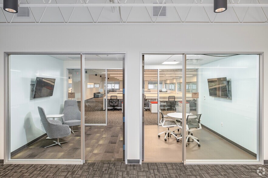 More Photos Of 100 Phoenix Dr, Ann Arbor Medical For Lease